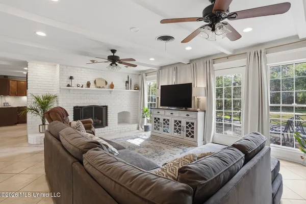 $325,000 | 125 Poinciana Drive, Jackson, MS 39211