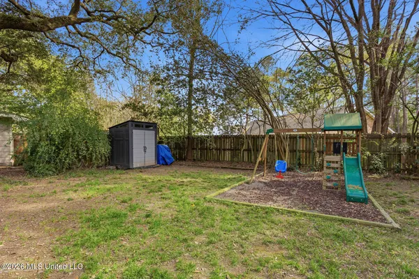 $325,000 | 125 Poinciana Drive, Jackson, MS 39211