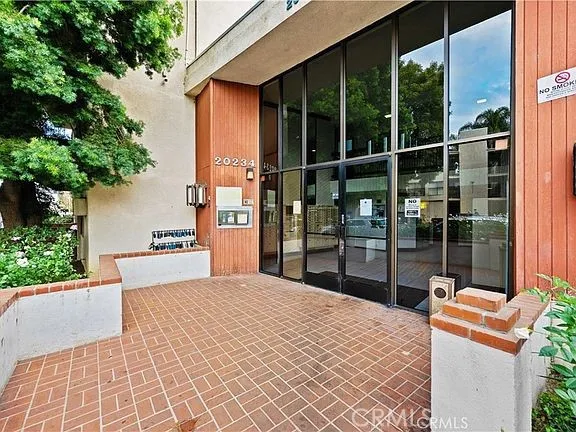 $1,575 | 20234 Cantara Street, Winnetka, CA 91306