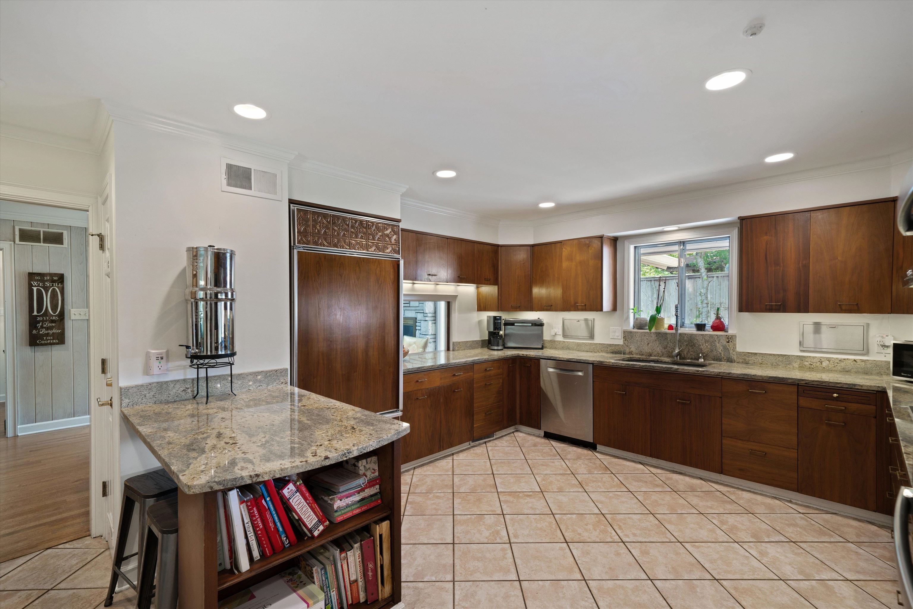 5690 North Angela Road Memphis, TN 38120 - Photo 7 of 40