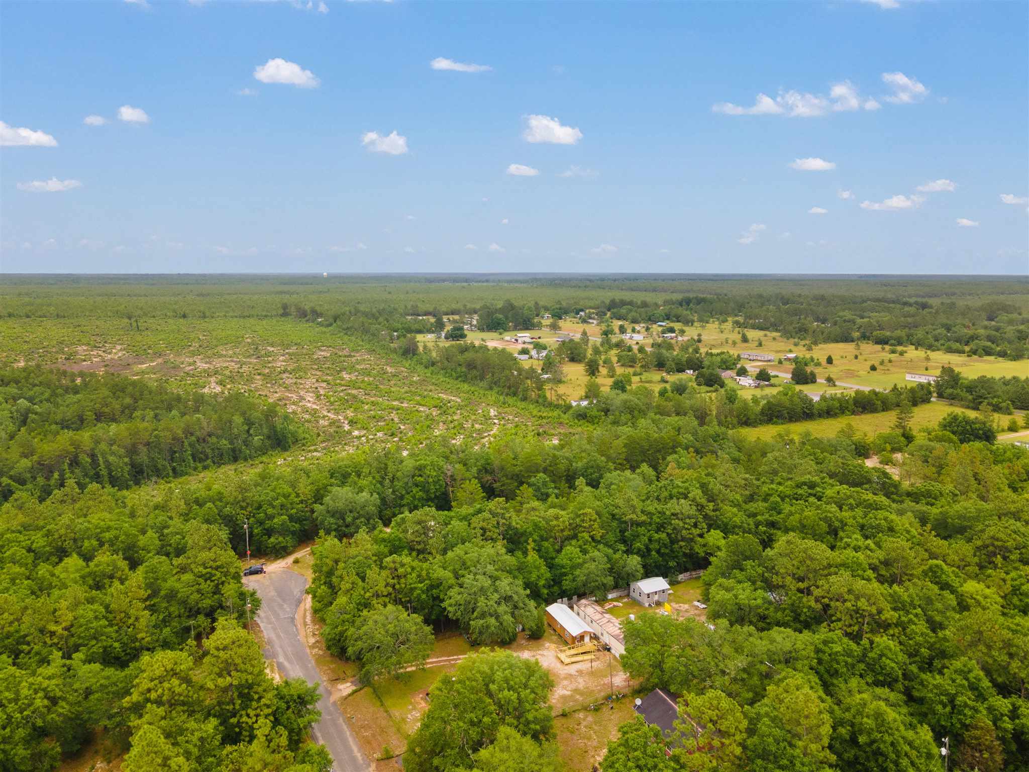 5180 East Lake Road Milton, FL 32583 - Photo 5 of 14 Gallery Image 5
