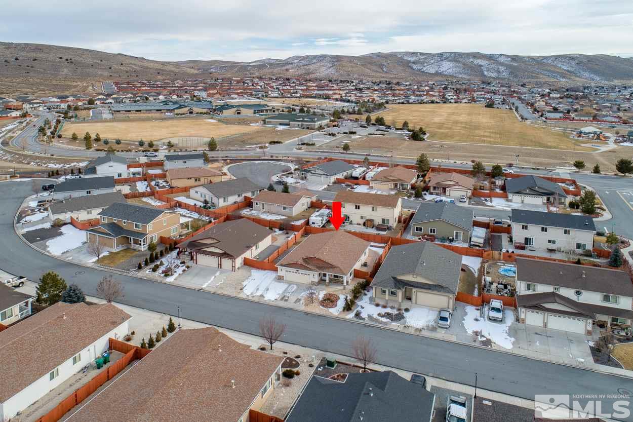 18324 Whitebark Court Reno, NV 89508 - Photo 8 of 24 Photo 8