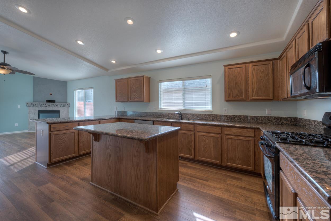 18324 Whitebark Court Reno, NV 89508 - Photo 9 of 24 Photo 9