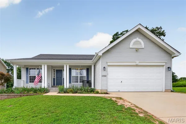$375,000 | 2364 Appaloosa Trail, High Ridge, MO 63049