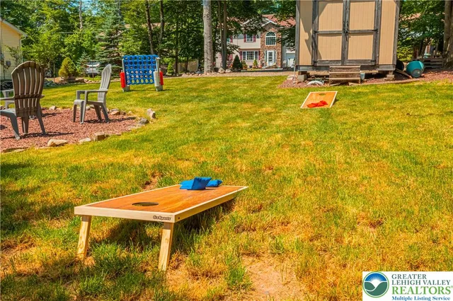 $390,000 | 7021 Vista Drive, Tobyhanna, PA 18466