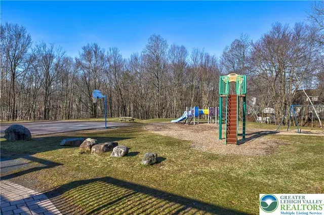 $390,000 | 7021 Vista Drive, Tobyhanna, PA 18466