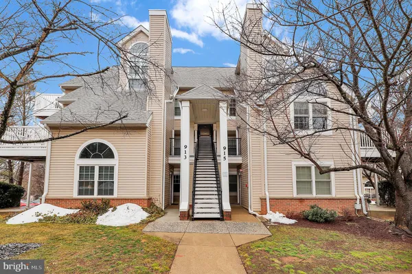 $310,000 | 913 Hillside Lake Terrace, Unit 413, Gaithersburg, MD 20878