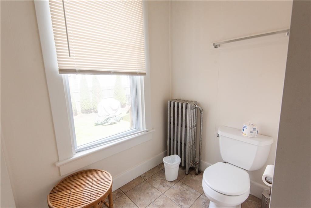 11 Brewer Street Newport, RI 02840 - Photo 21 of 24