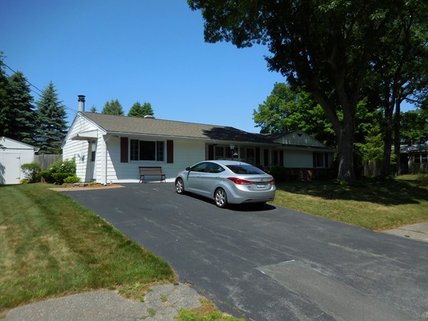 16 Flynn Road Peabody, MA 01960 - Photo 2 of 23 Gallery Image 2