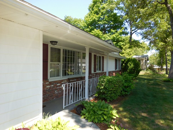 16 Flynn Road Peabody, MA 01960 - Photo 3 of 23 Gallery Image 3