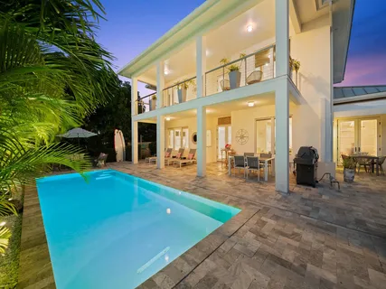 $4,395,000 | 717 Solar Isle Drive, Fort Lauderdale, FL 33301