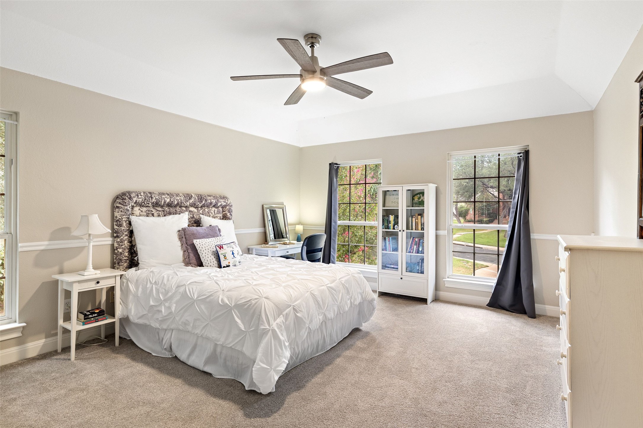 3209 Rustic River Cove Austin, TX 78746 - Photo 17 of 23 Gallery Image 17