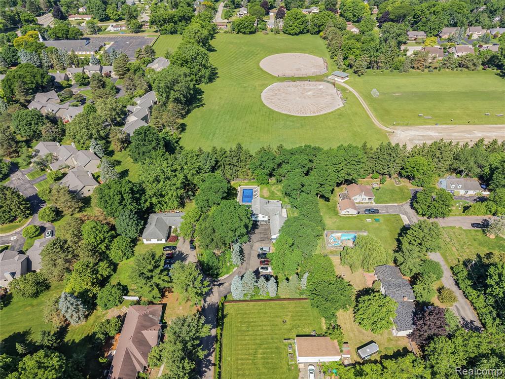 29721 Farmington Road Farmington, MI 48331 - Photo 39 of 45