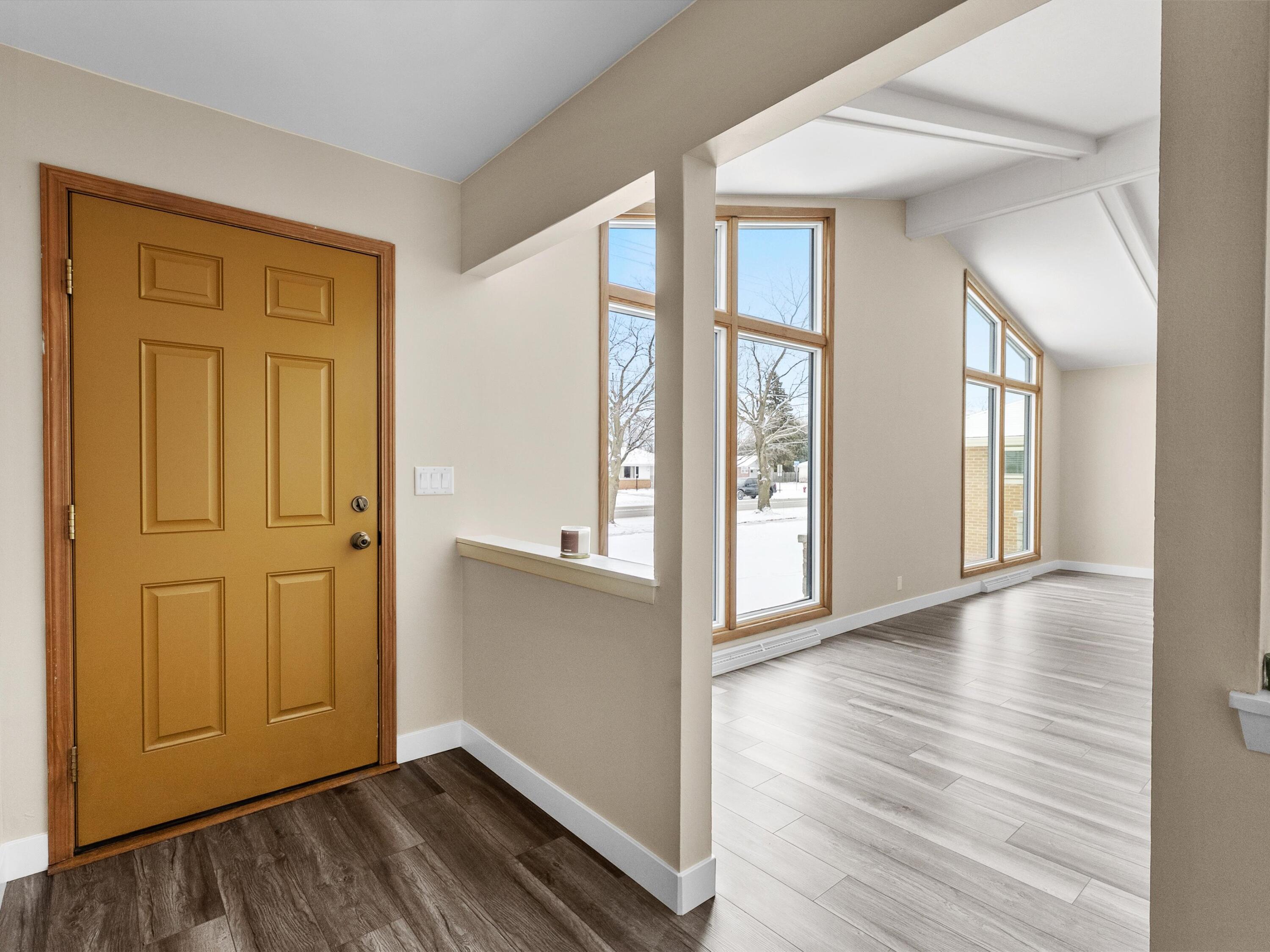 2117 Menasha Avenue Manitowoc, WI 54220 - Photo 14 of 32 13-013_2763219_09630