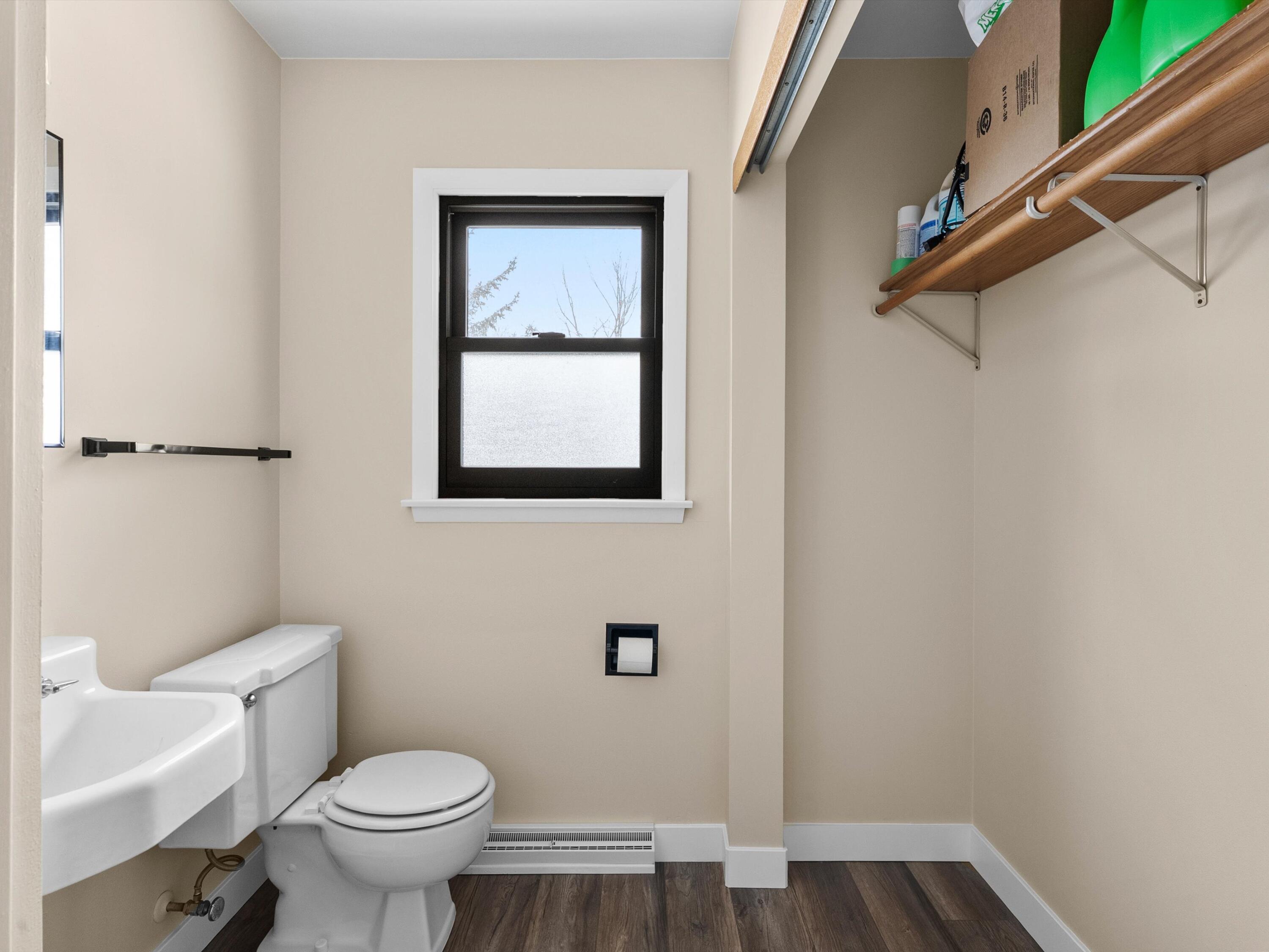 2117 Menasha Avenue Manitowoc, WI 54220 - Photo 22 of 32 22-022_2763219_09657