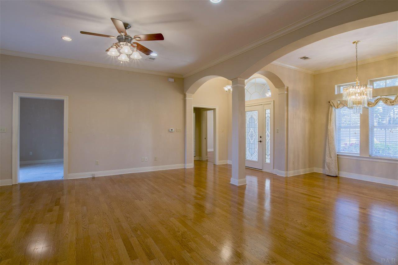 123 Raby Lane Pensacola, FL 32507 - Photo 5 of 23 Gallery Image 5
