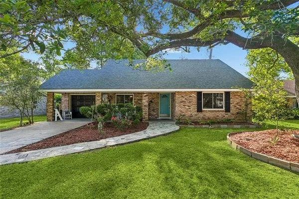 $305,000 | 135 Shannon Drive, Mandeville, LA 70448