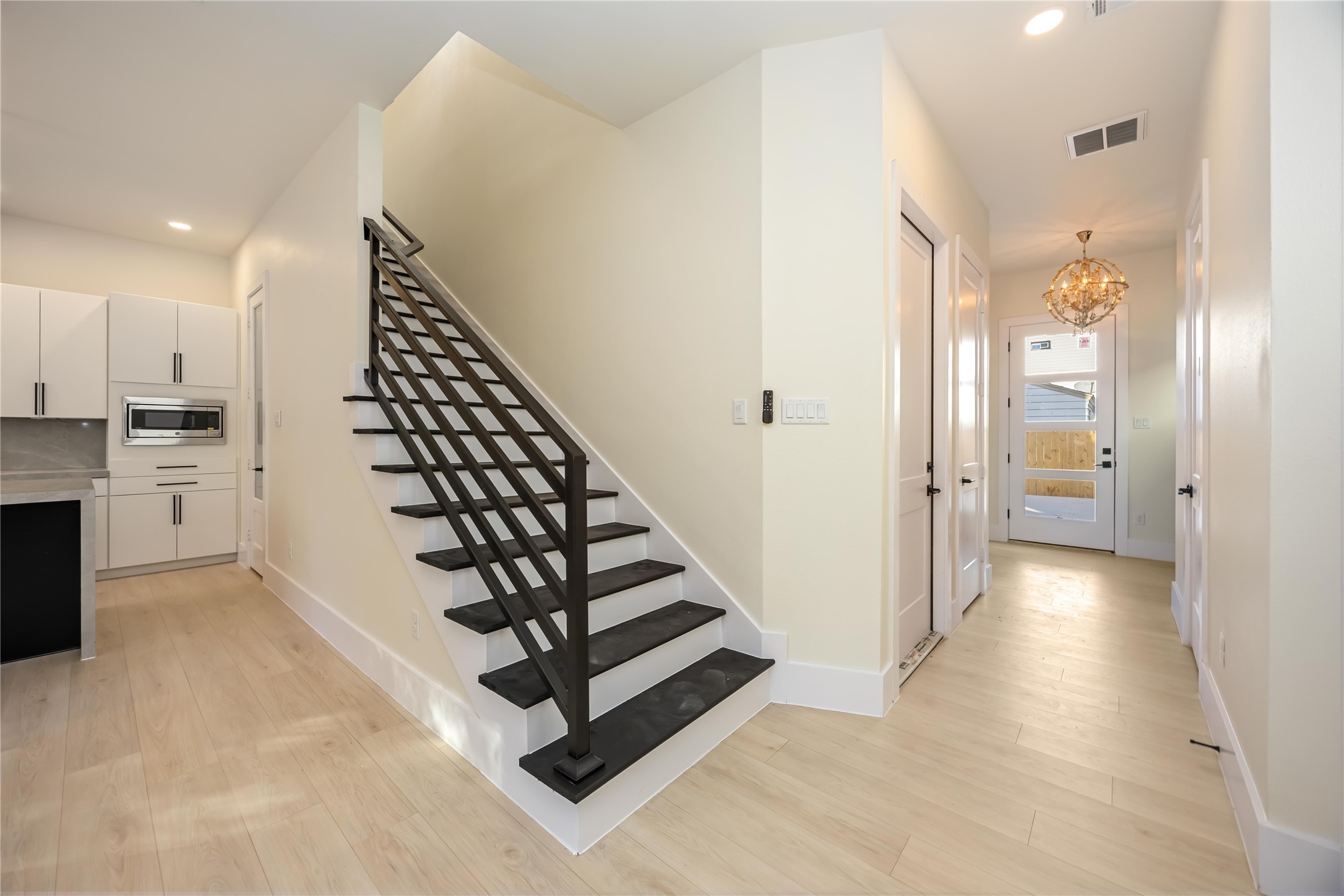 7127 England Street Houston, TX 77021 - Photo 4 of 27