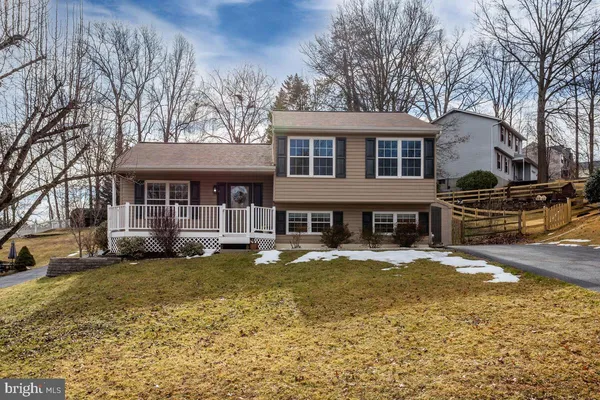 $490,000 | 6186 Fairbourne Court, Hanover, MD 21076