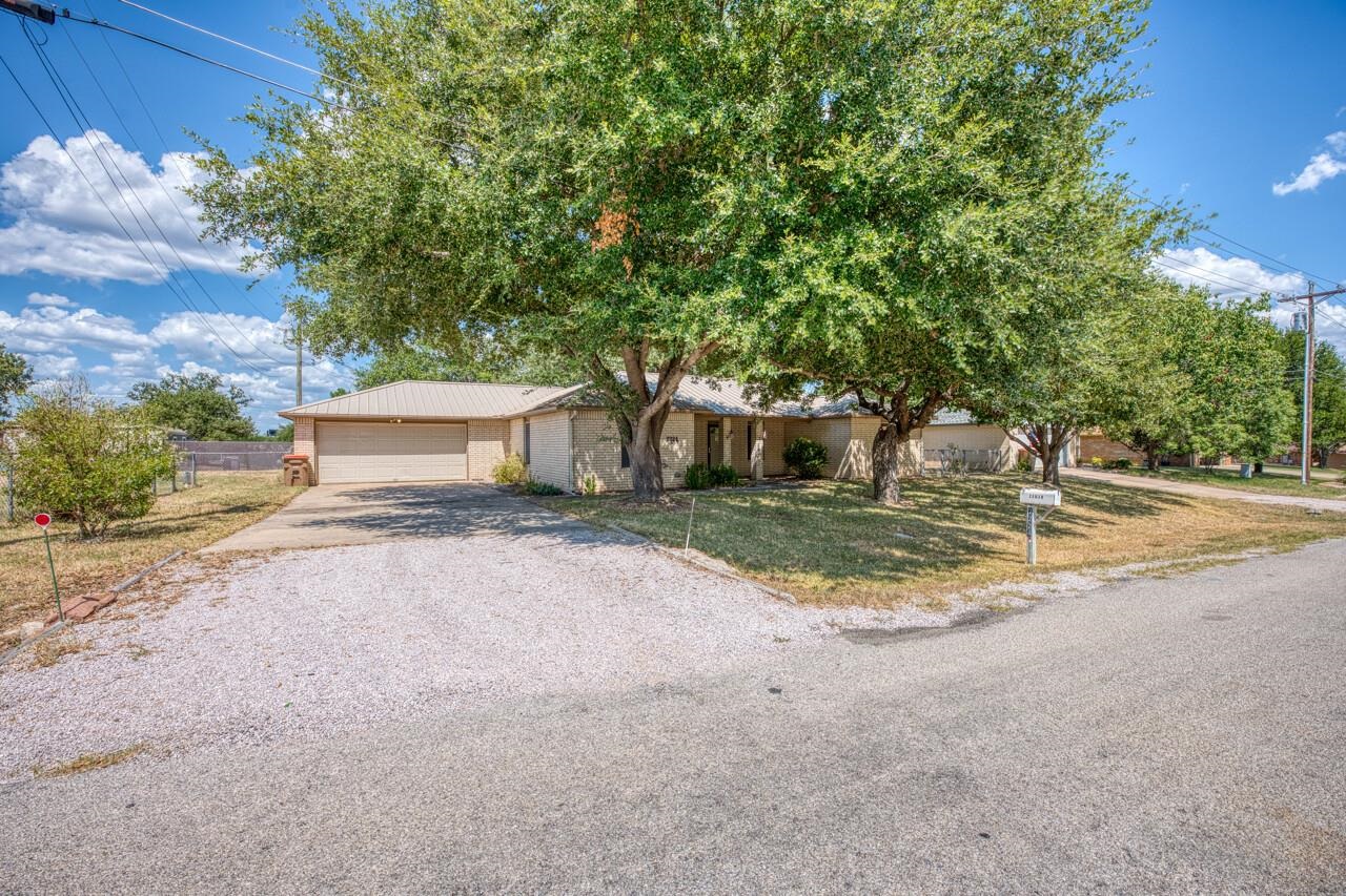 2224 Ridgeview Drive Kingsland, TX 78639 - Photo 33 of 34 Gallery Image 33