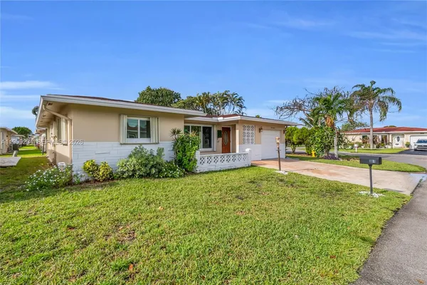 $2,800 | 1280 Northwest 49th Street, Deerfield Beach, FL 33064
