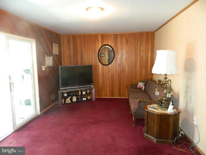 50 Whitehall Road Hamilton Square, NJ 08690 - Photo 16 of 21 Family Room