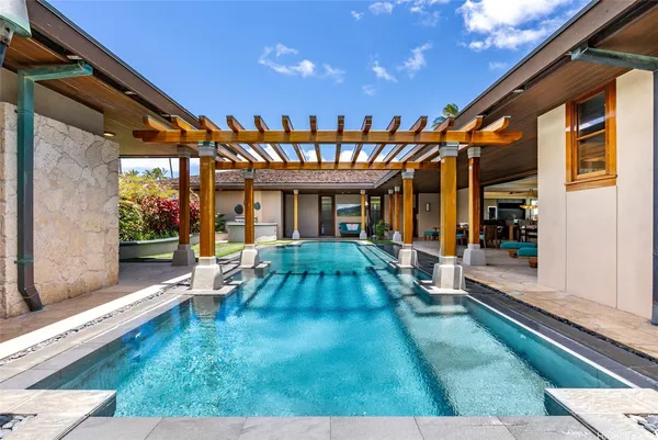 $12,995,000 | 396 Dune Circle, Kailua, HI 96734