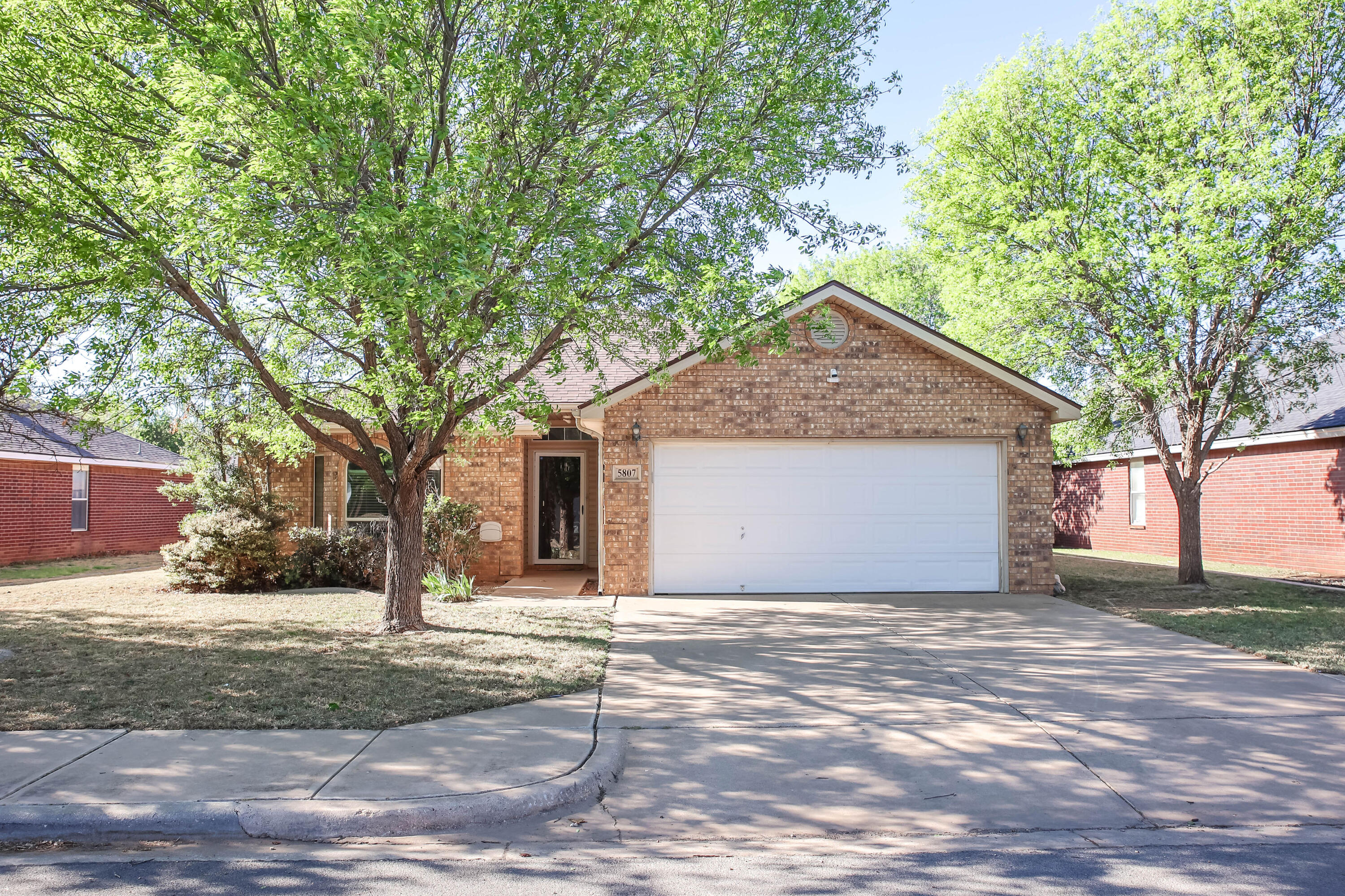 5807 89th Street Lubbock, TX 79424 - Photo 1 of 22 Regal Park Steal of a Home 33