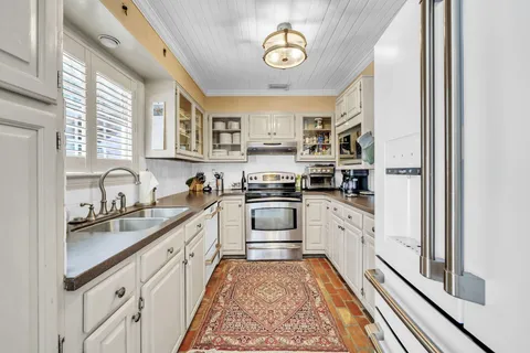 $839,000 | 702 North Lakeside Drive, Destin, FL 32541