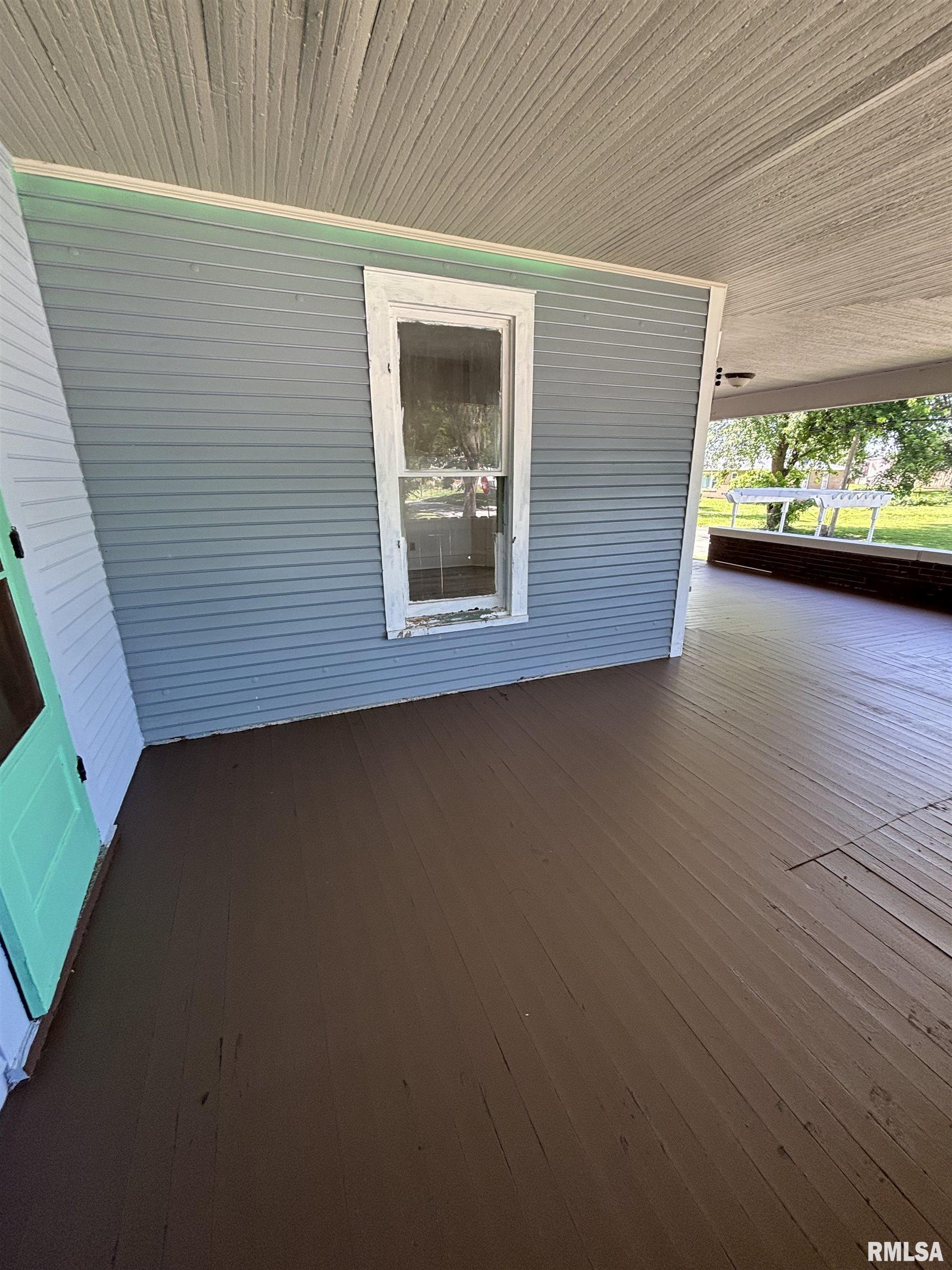 295 West Barnes Street Bushnell, IL 61422 - Photo 24 of 96