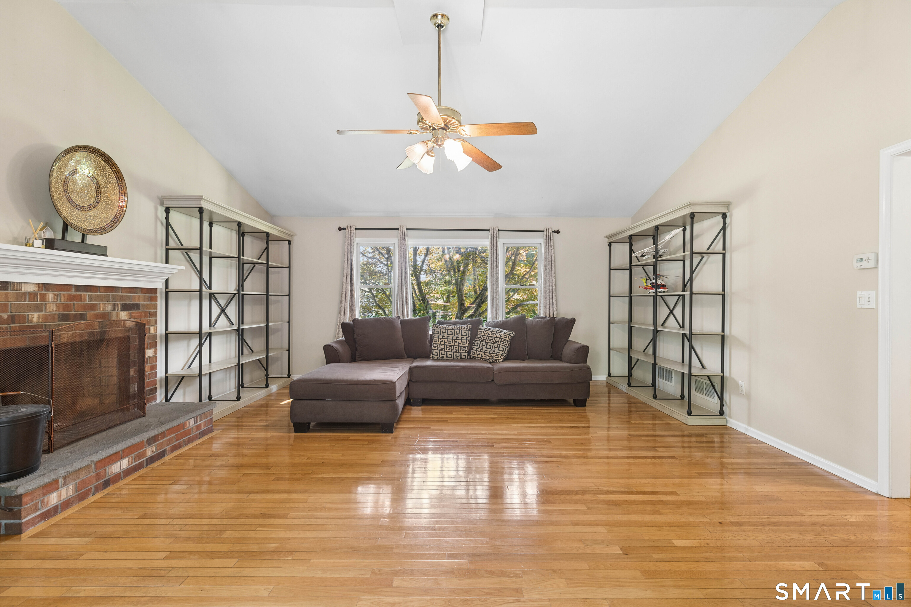 47 Autumn Ridge Road Shelton, CT 06484 - Photo 12 of 40
