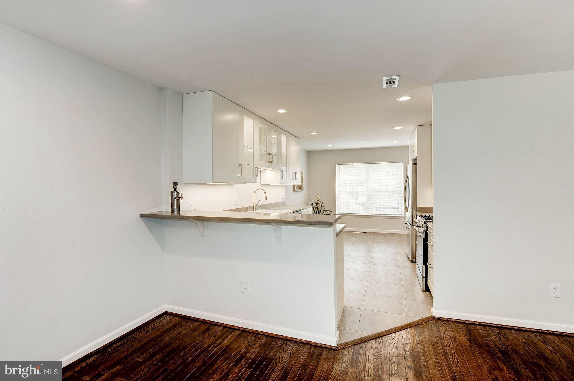 2162 Golf Course Drive Reston, VA 20191 - Photo 12 of 60