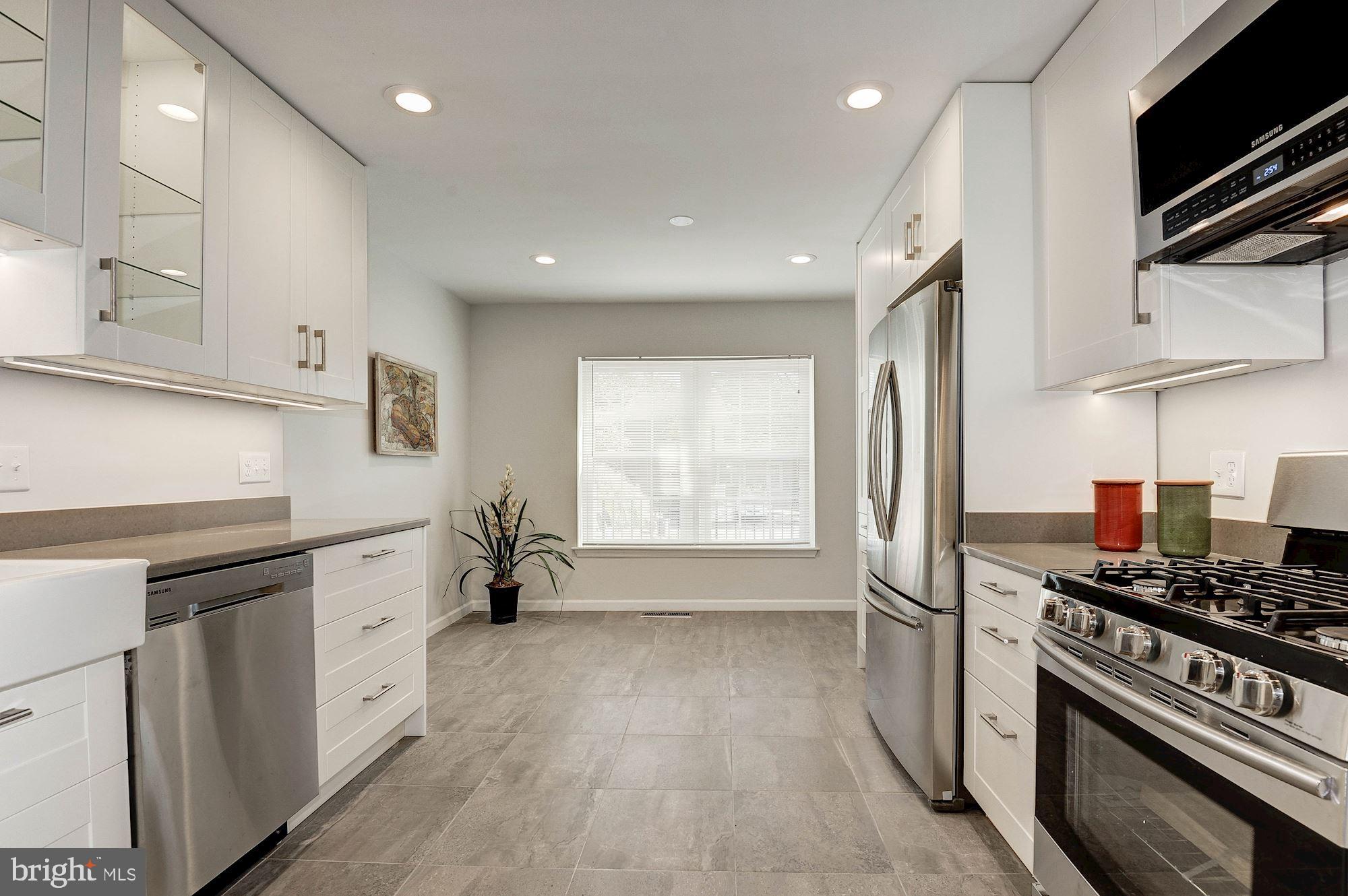 2162 Golf Course Drive Reston, VA 20191 - Photo 10 of 60