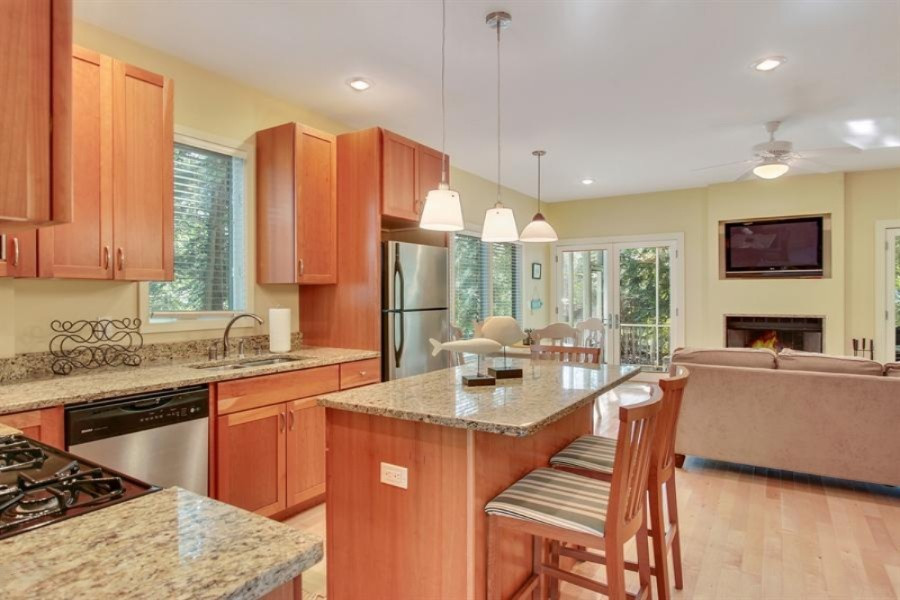 16032 Goodwin Union, Unit 13 Union Pier, MI 49129 - Photo 4 of 24 Kitchen