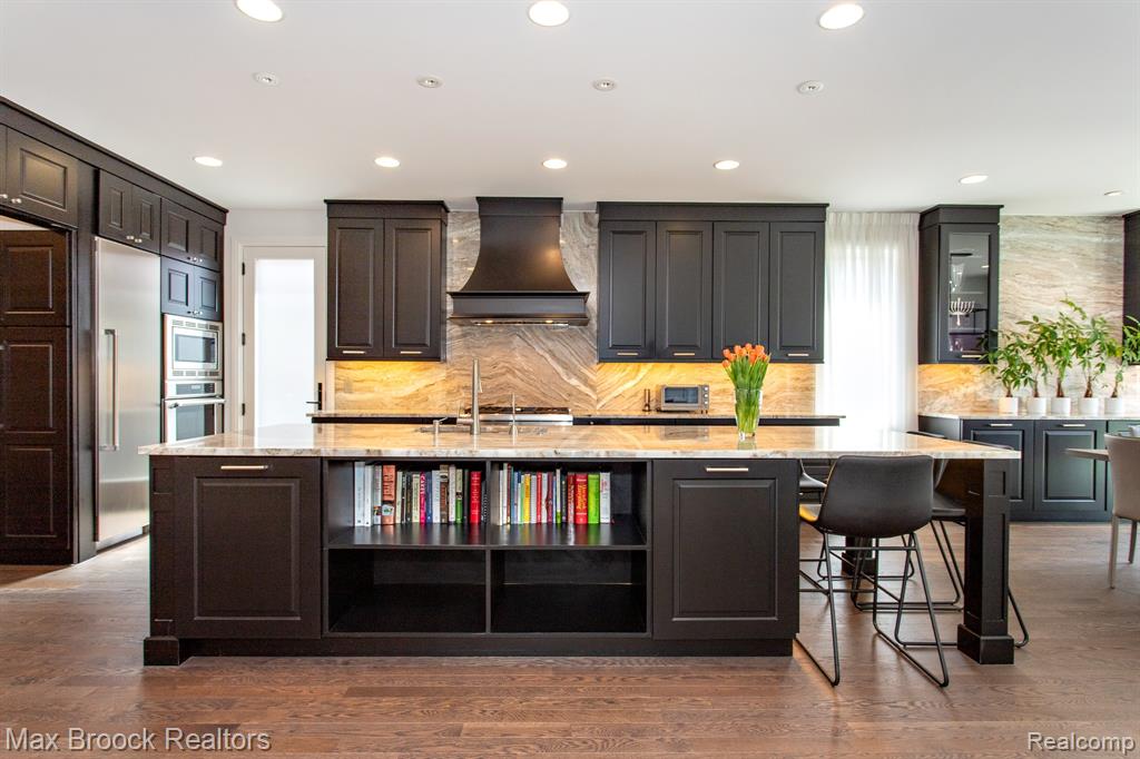 25925 York Road Royal Oak, MI 48067 - Photo 16 of 88