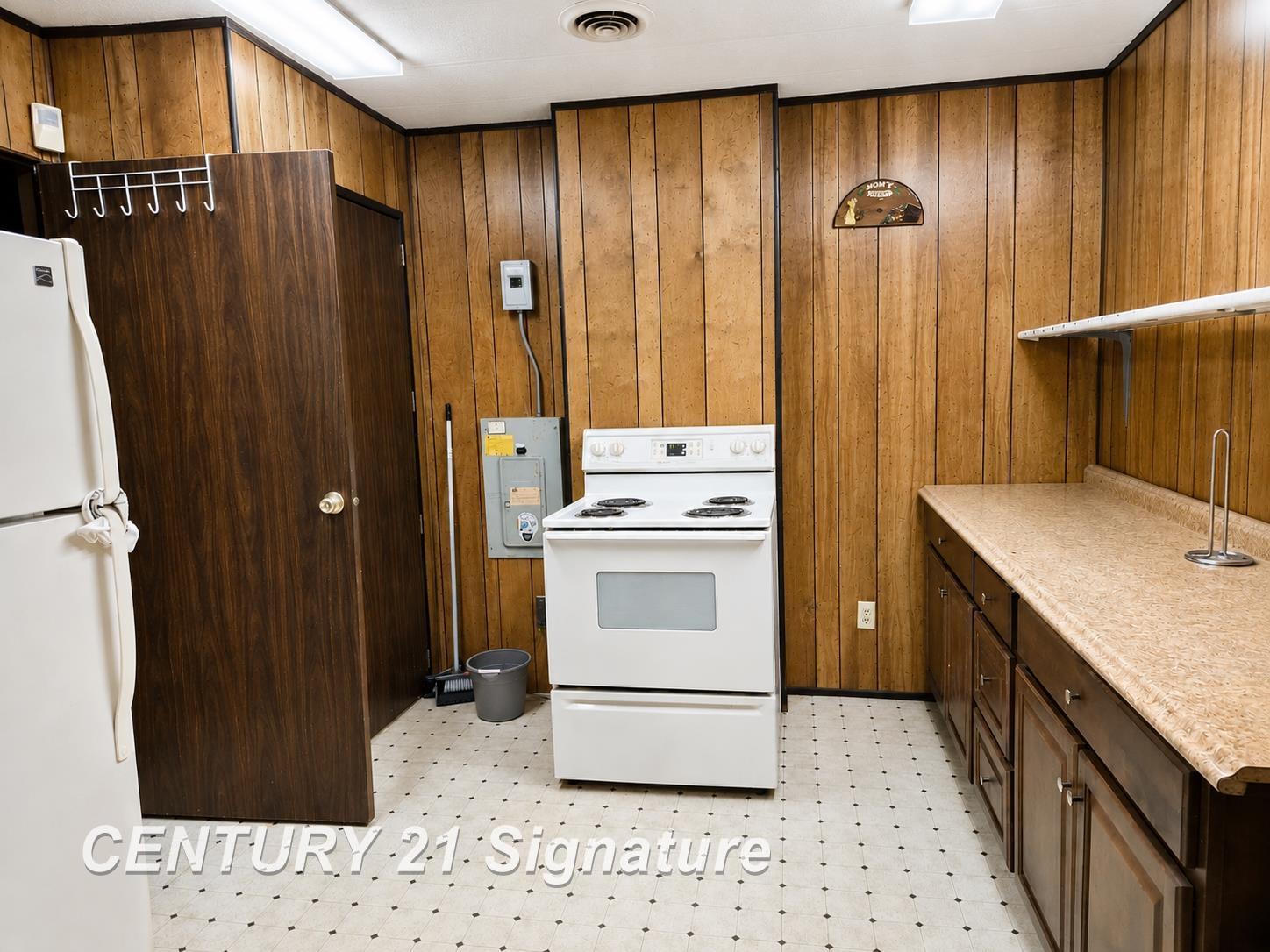 3175 Coolidge Road Beaverton, MI 48612 - Photo 30 of 38