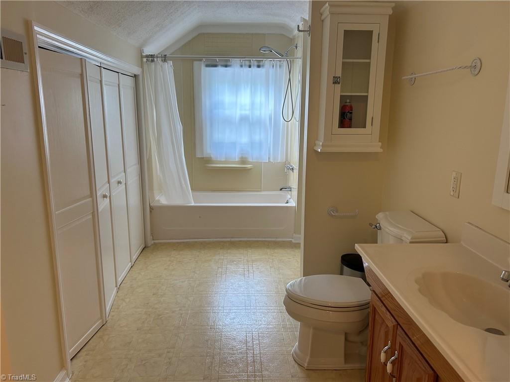 2911 Pleasant Ridge Road Summerfield, NC 27358 - Photo 34 of 47 2nd bathroom up