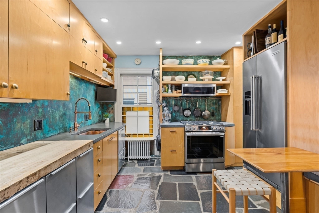 10 Dewolf Street, Unit 2 Boston, MA 02125 - Photo 9 of 35