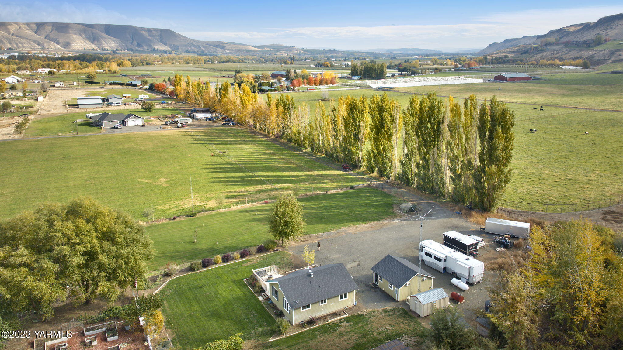 200 Ranger Road Naches, WA 98937 - Photo 23 of 23 a view of an ocean with city view