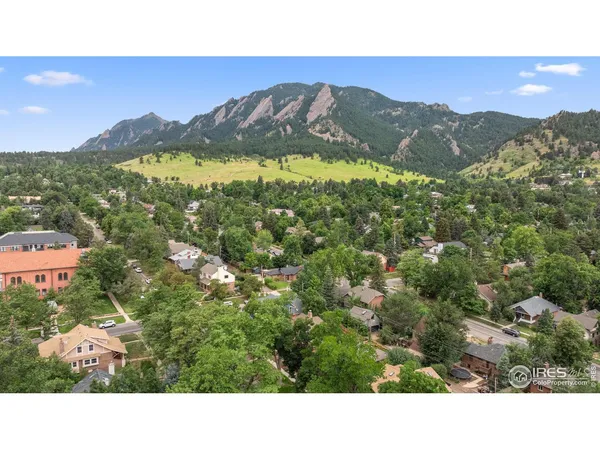 $1,490,000 | 911 Lincoln Place, Boulder, CO 80302