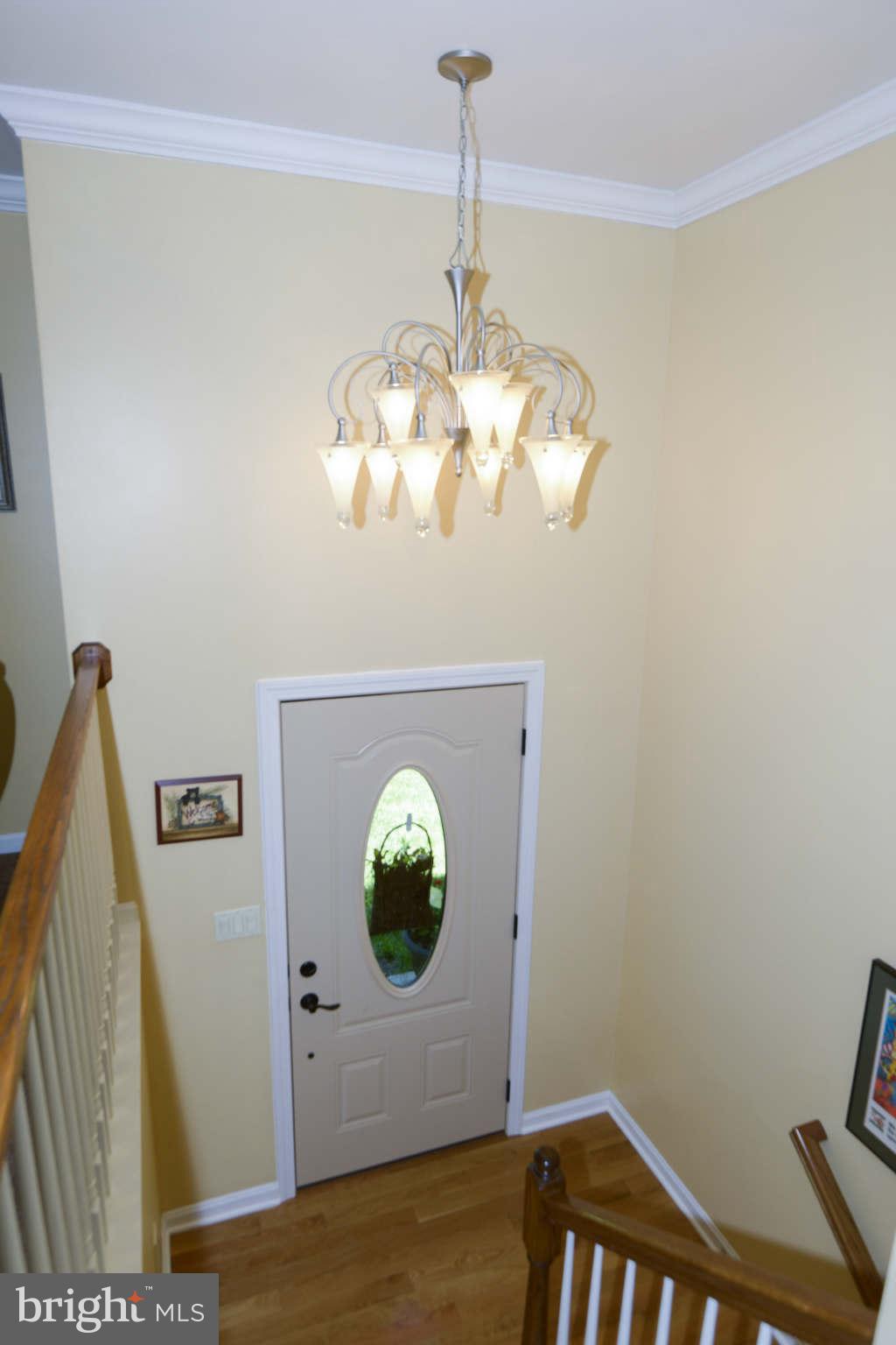 3955 Salem Bottom Road Westminster, MD 21157 - Photo 2 of 27 Foyer
