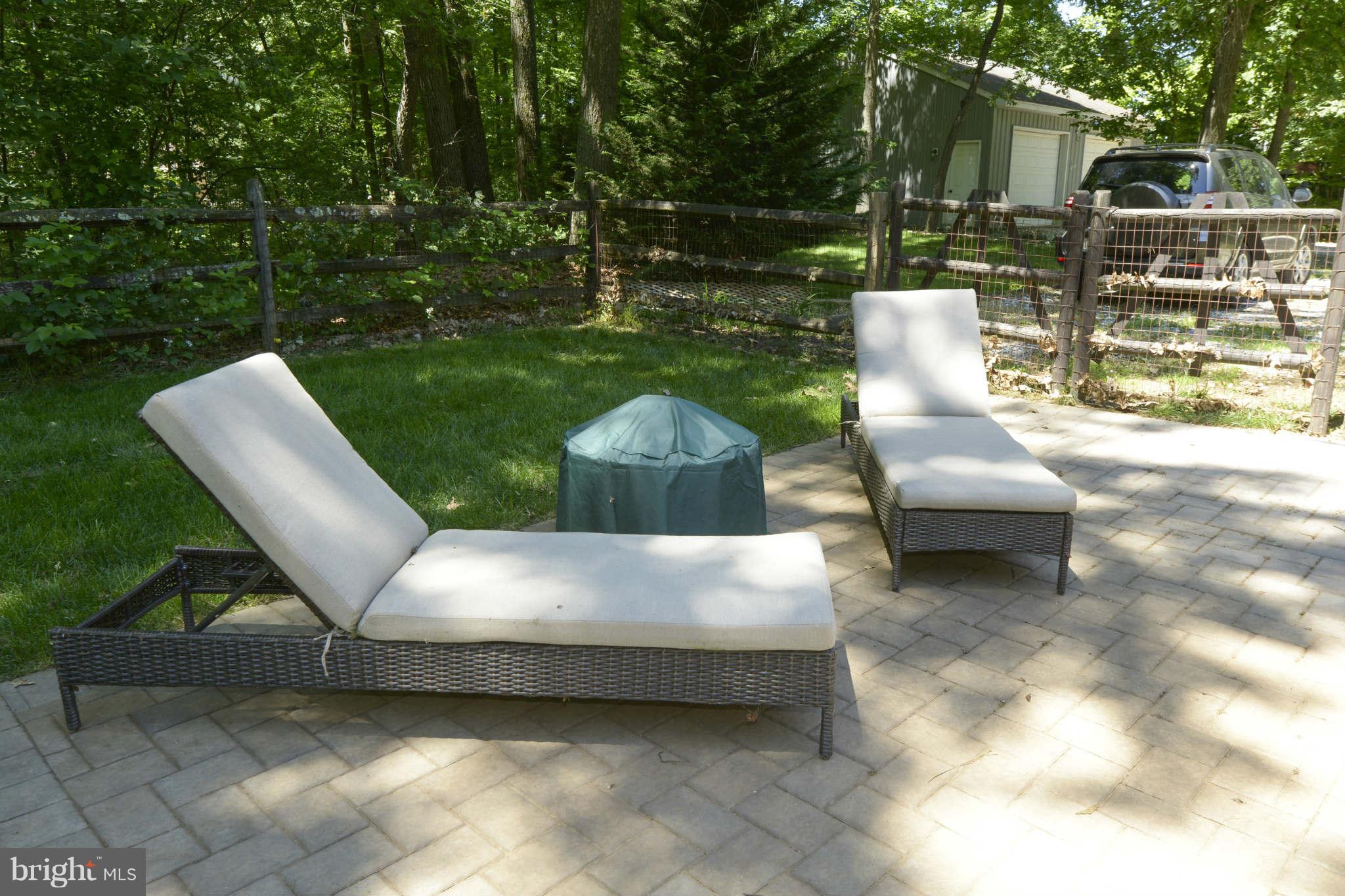 3955 Salem Bottom Road Westminster, MD 21157 - Photo 25 of 27 Back Patio