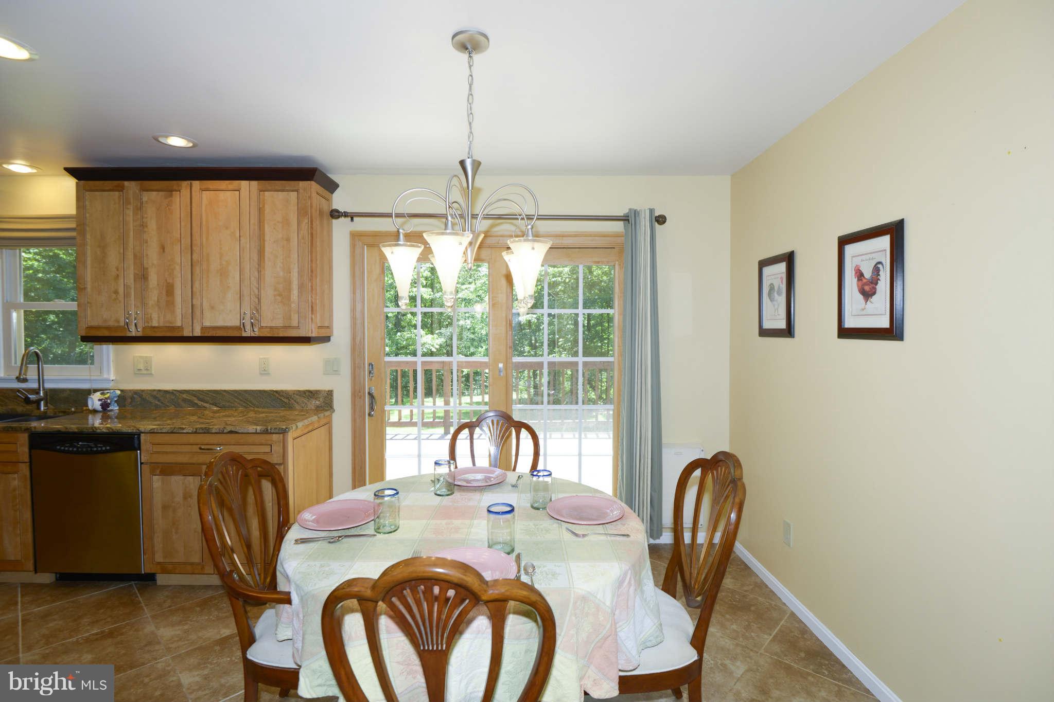 3955 Salem Bottom Road Westminster, MD 21157 - Photo 6 of 27 Dining Room