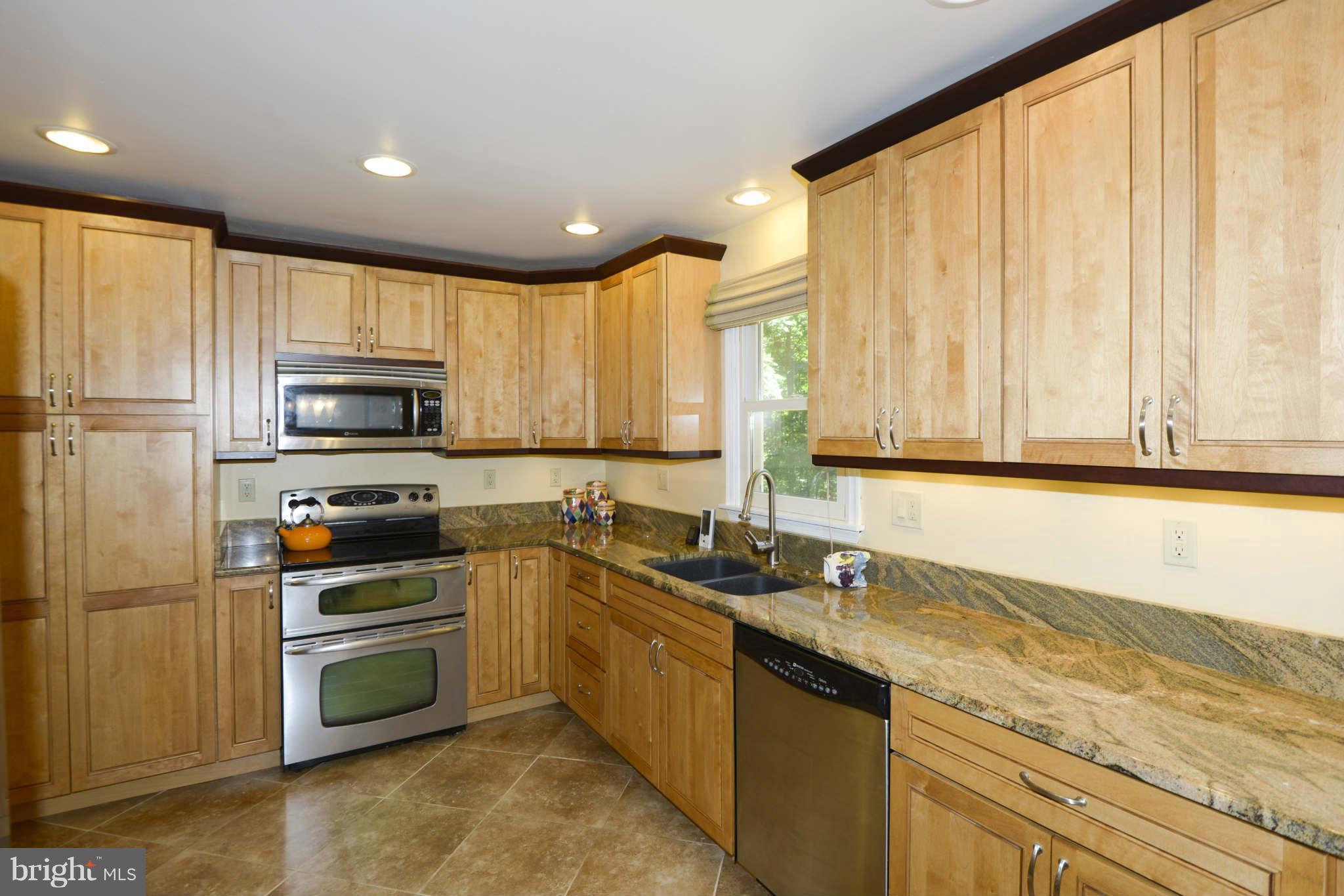 3955 Salem Bottom Road Westminster, MD 21157 - Photo 8 of 27 Kitchen