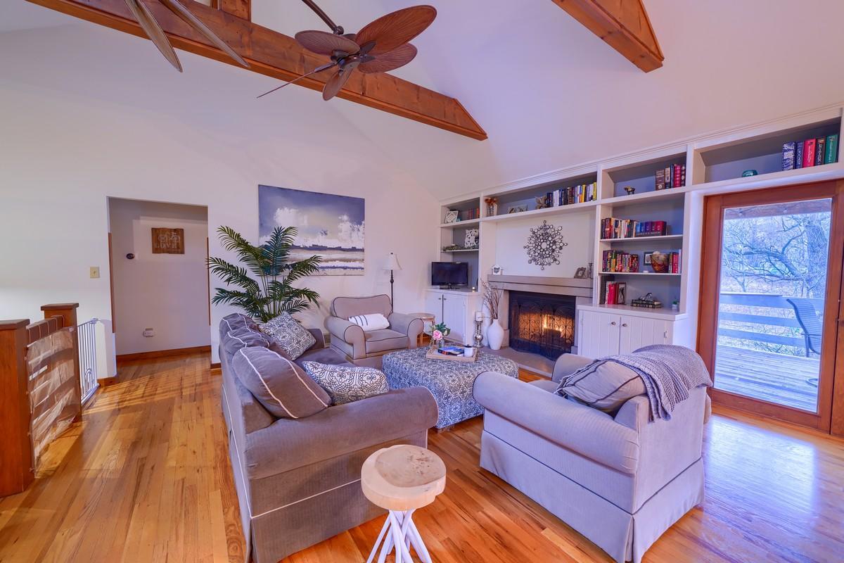 366 Allview Road Westerville, OH 43081 - Photo 6 of 40 Gallery Image 6