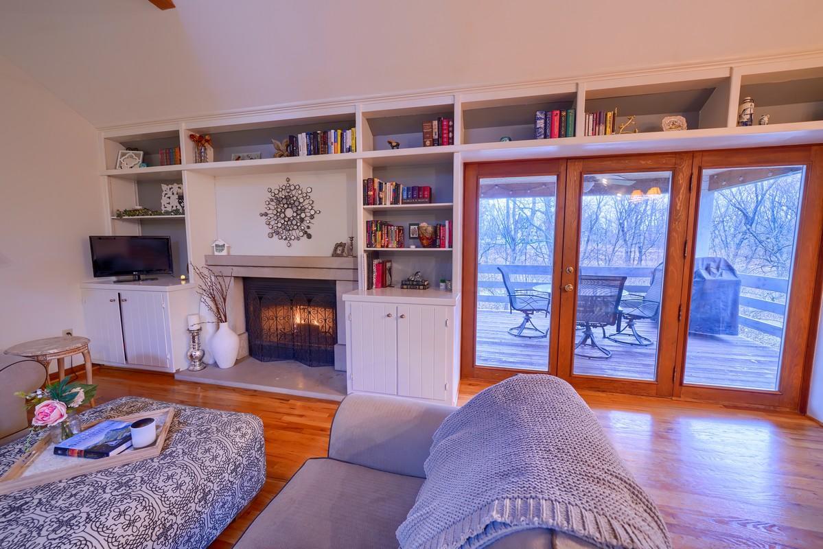 366 Allview Road Westerville, OH 43081 - Photo 8 of 40 Gallery Image 8