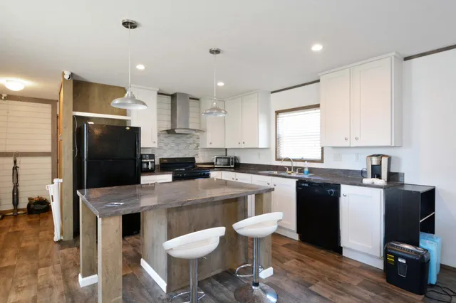 $95,000 | 1368 96th Lane Northeast, Blaine, MN 55434