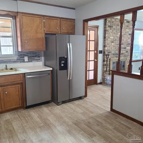 $1,950 | 3014 Ranchette Square, Gulf Breeze, FL 32563