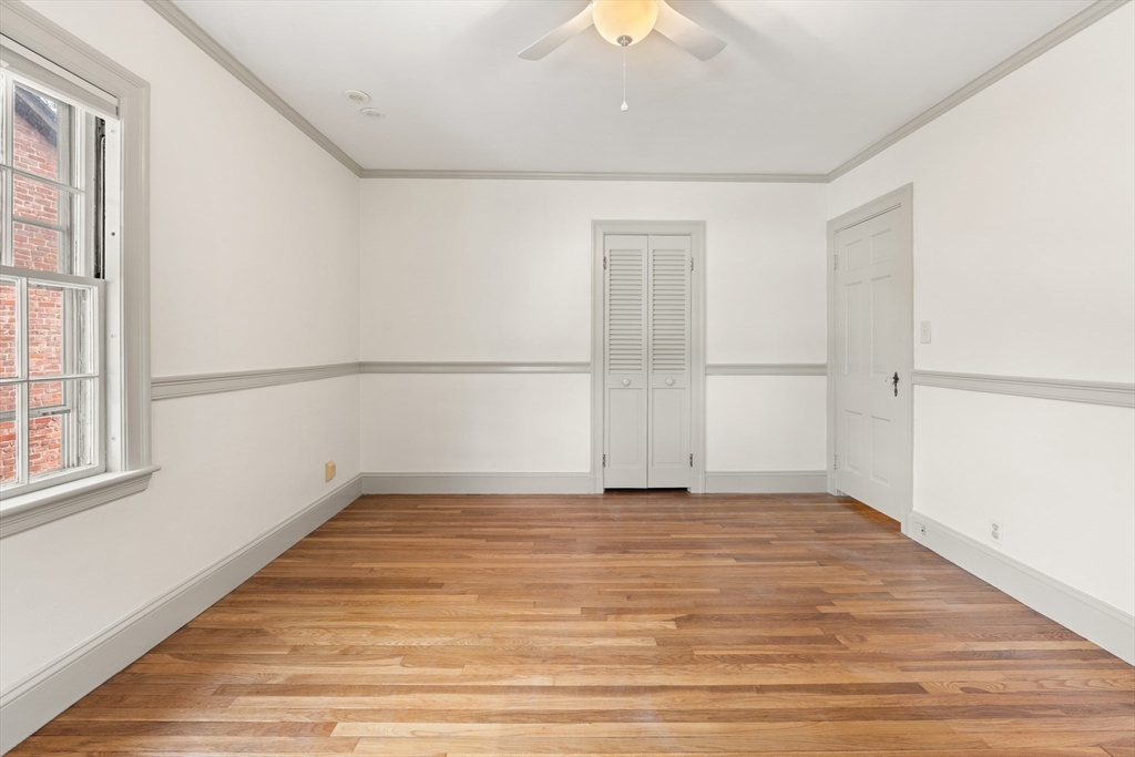 316 Russett Road Chestnut Hill, MA 02467 - Photo 21 of 38