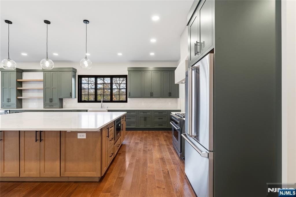 803 Marshall Road River Vale, NJ 07675 - Photo 10 of 44